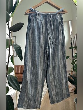 Guess Blue & White Striped Elastic-Waist Pants